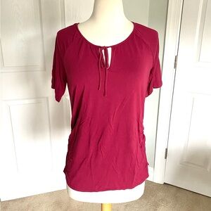 Old Navy Maroon Short Sleeve Maternity Top